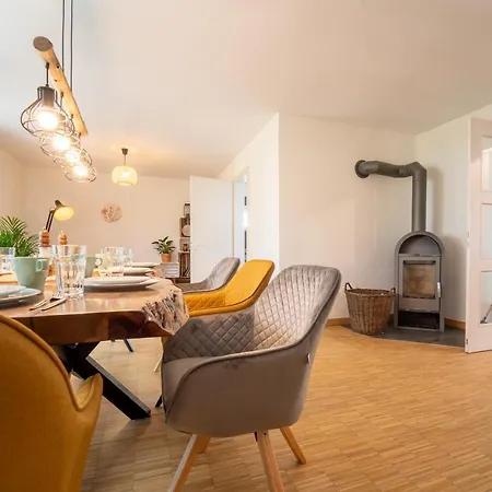 Dreamcation - Ehemaliges Pfarrhaus, 3d-tour, 4 Sz, Terrasse, Bbq, Kueche, Garten, 140qm * Kelheim