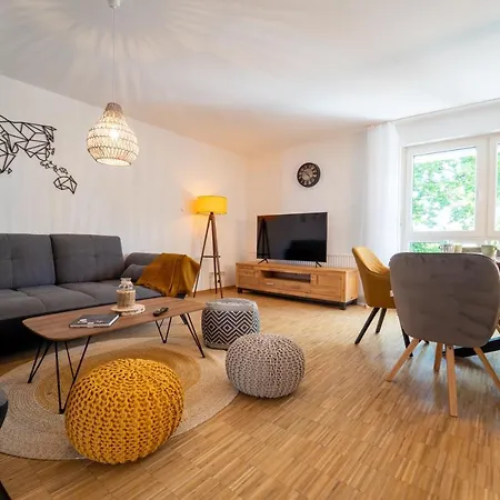 Apartman Dreamcation - Ehemaliges Pfarrhaus, 3d-tour, 4 Sz, Terrasse, Bbq, Kueche, Garten, 140qm *